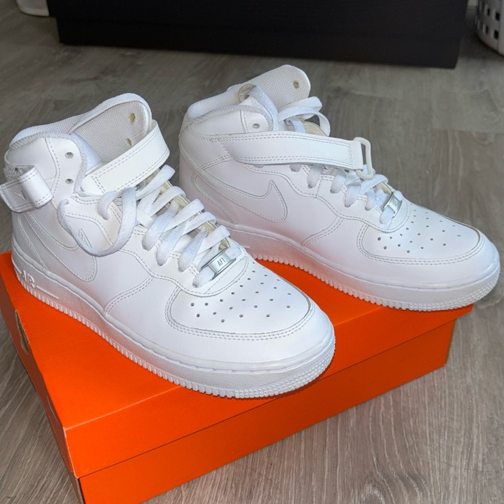 Nike Women's White High-Top Sneakers